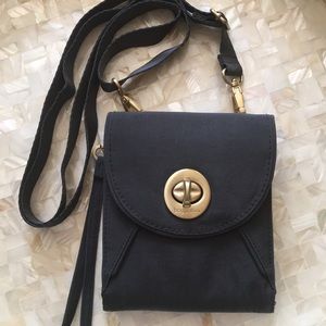 Baggallini sling wallet crossbody